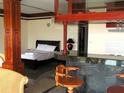Apartamento Deluxe — Prince Edouard Apartments & Resort Patong Beach Phuket
